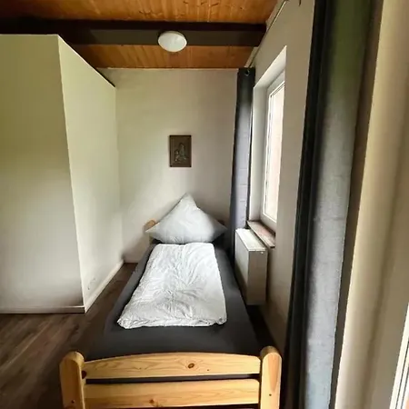 Bright Apartment In Emden With Terrace 60 M² * إمدن